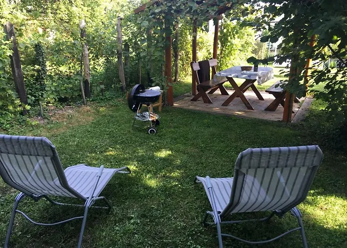 Apartment Sunflower Apartment, Napraforgoapartman Gyenesdiás