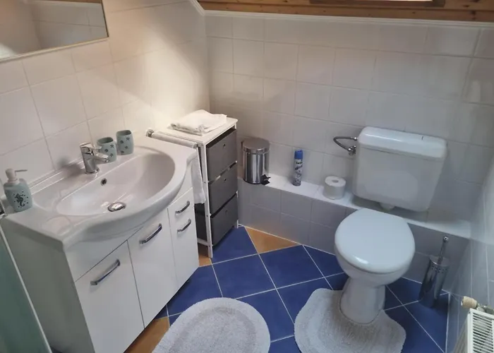 Sunflower Apartment, Napraforgoapartman Apartment *